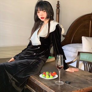 【送料無料】 ロングドレス  大きめ襟  無地  長袖  エレガント系  きれいめ  大人可愛い  ペンシルスカート  こなれ感　フリル  30代・40代  レディースファッション  可愛い  ベロア生地  冬  パーティ・お呼ばれ・演奏会・授業参観  ブラック