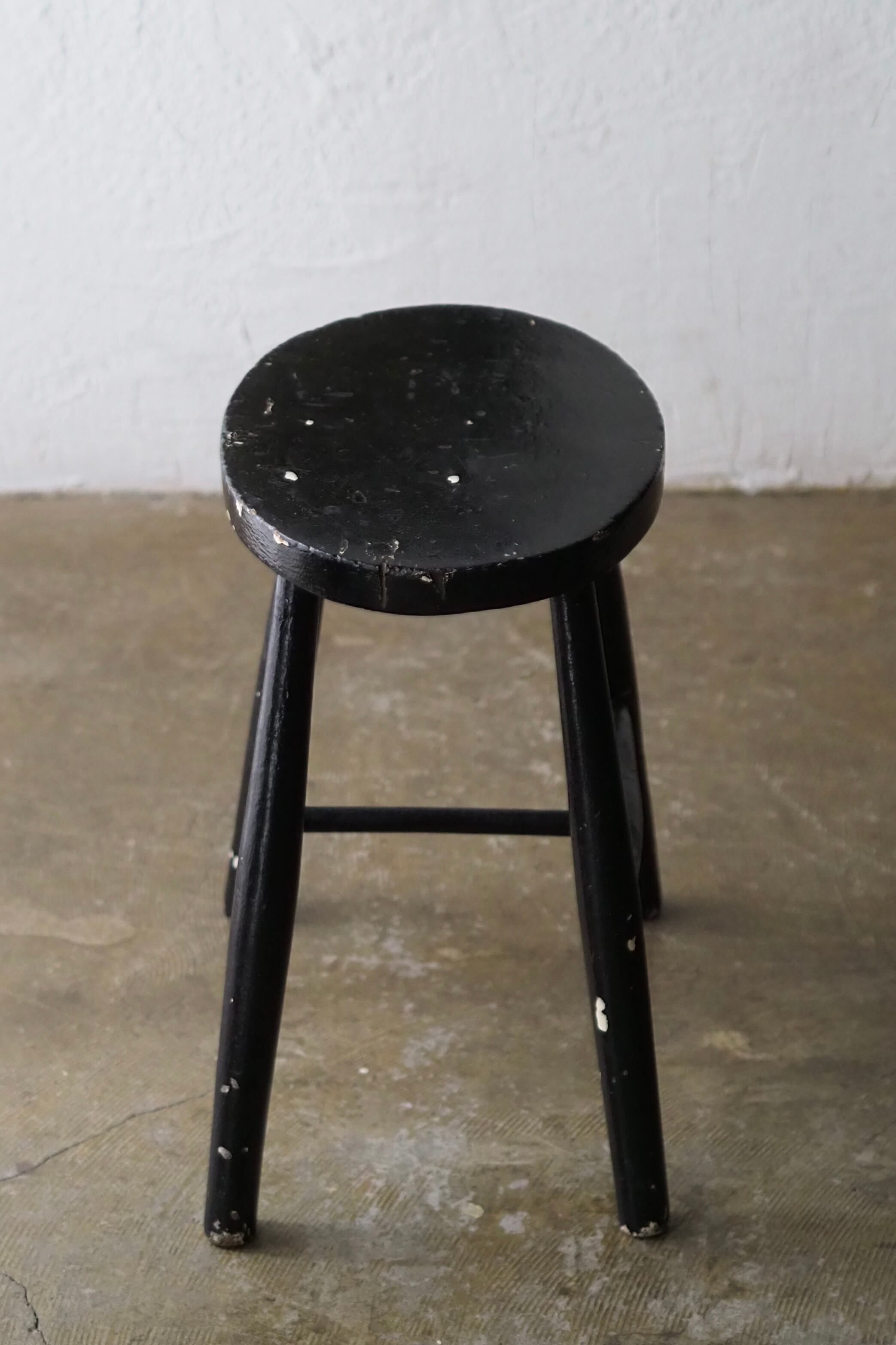 楕円の黒いスツール-antique oval black stool | アンティーク