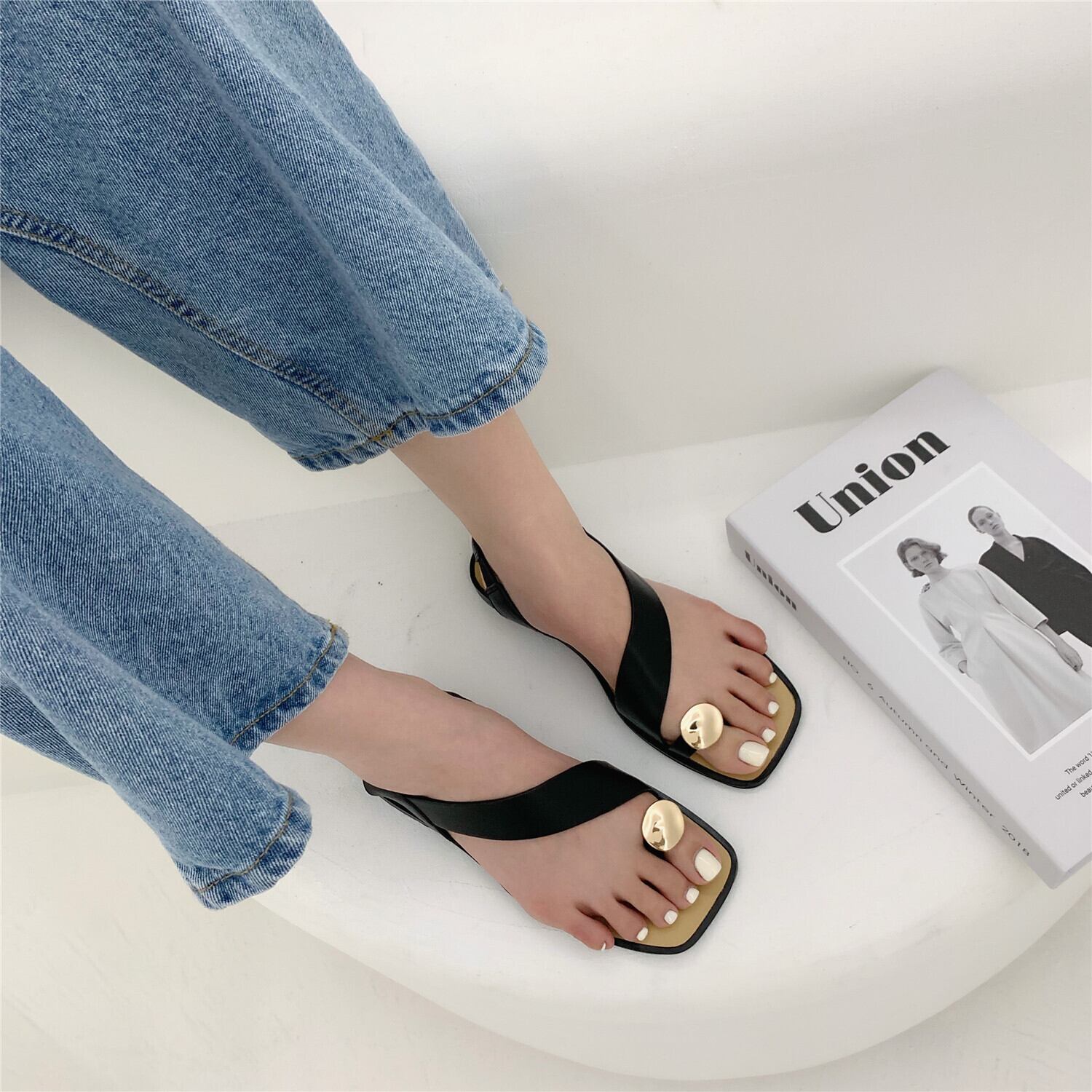 夏大人気レディースpradaサンダル黒白 Whirledpies Com