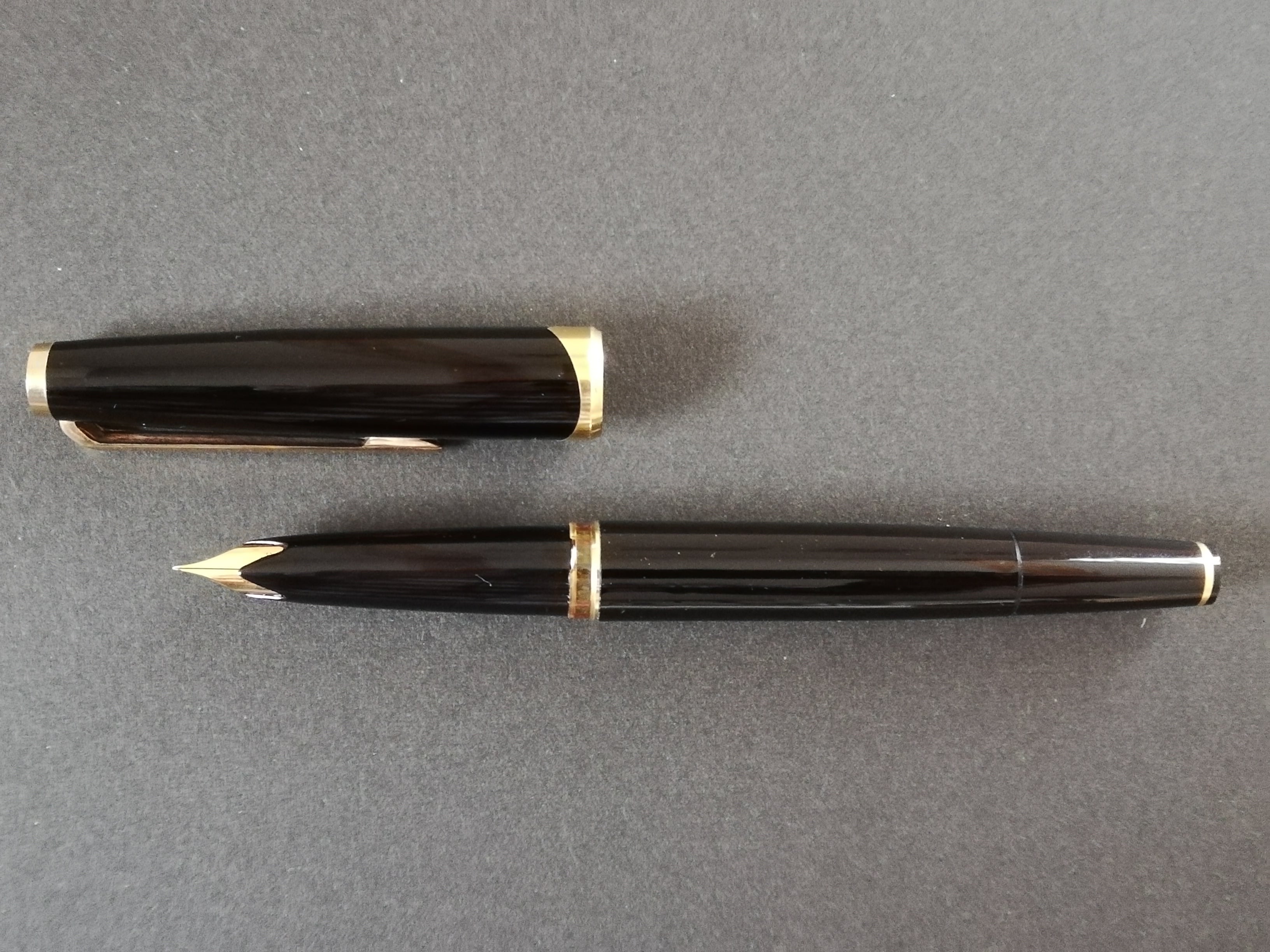 70s モンブラン 0121 MONTBLANC 0121 （極細字） 18K 01970 | 川口