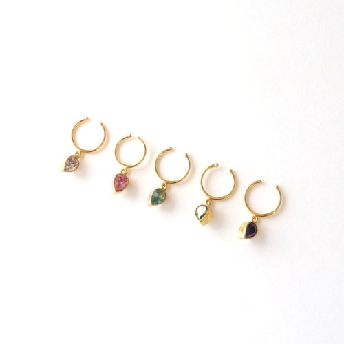 22KGP Turkey Leaf Like Stone Ear Cuff