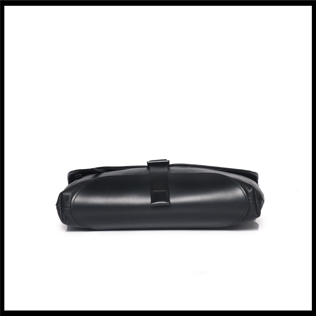 本革 メッセンジャーバッグ メンズ｜ブラック シンプル | BASIC AGAIN