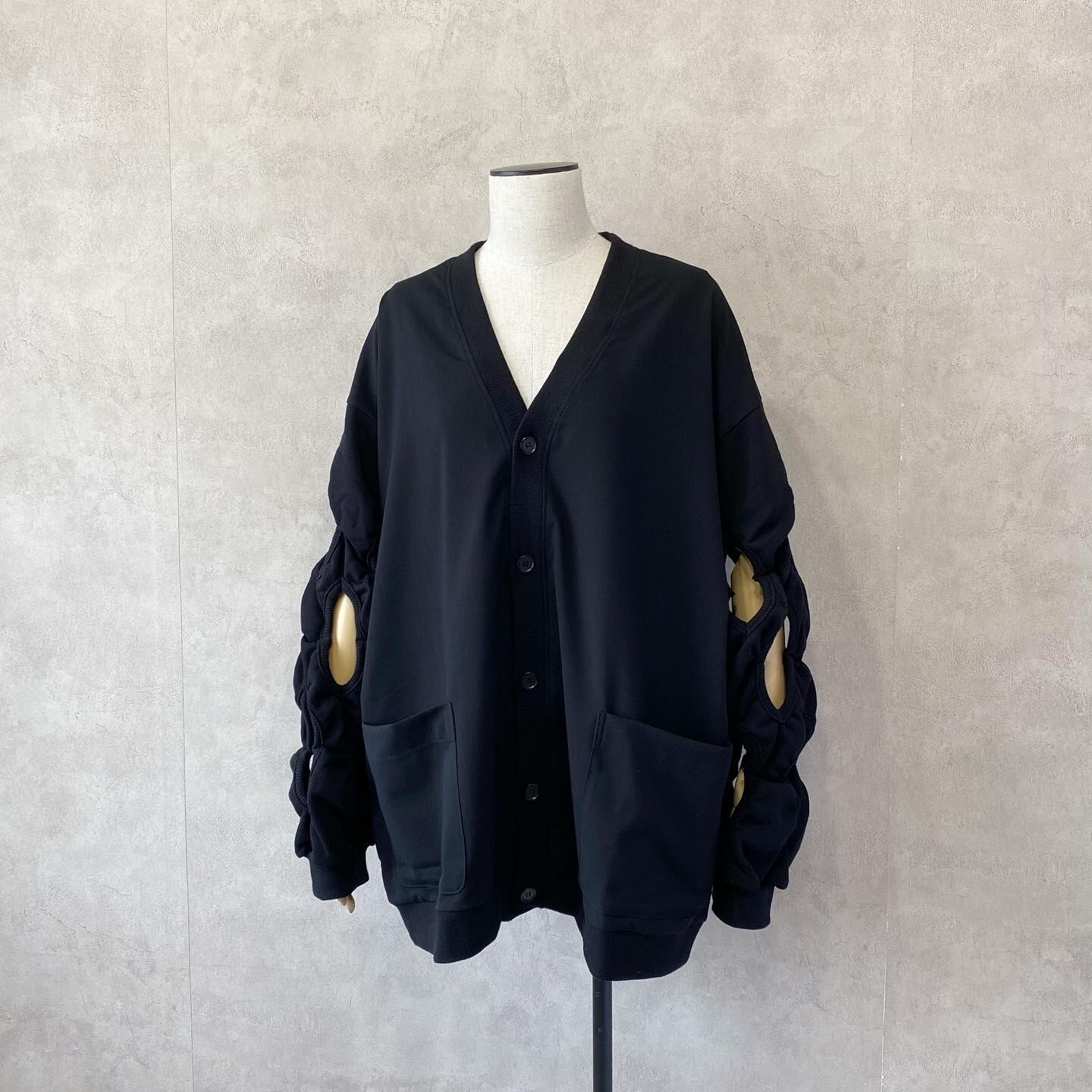 HOLE CARDIGAN【MILK BOY】 | Schrodinger