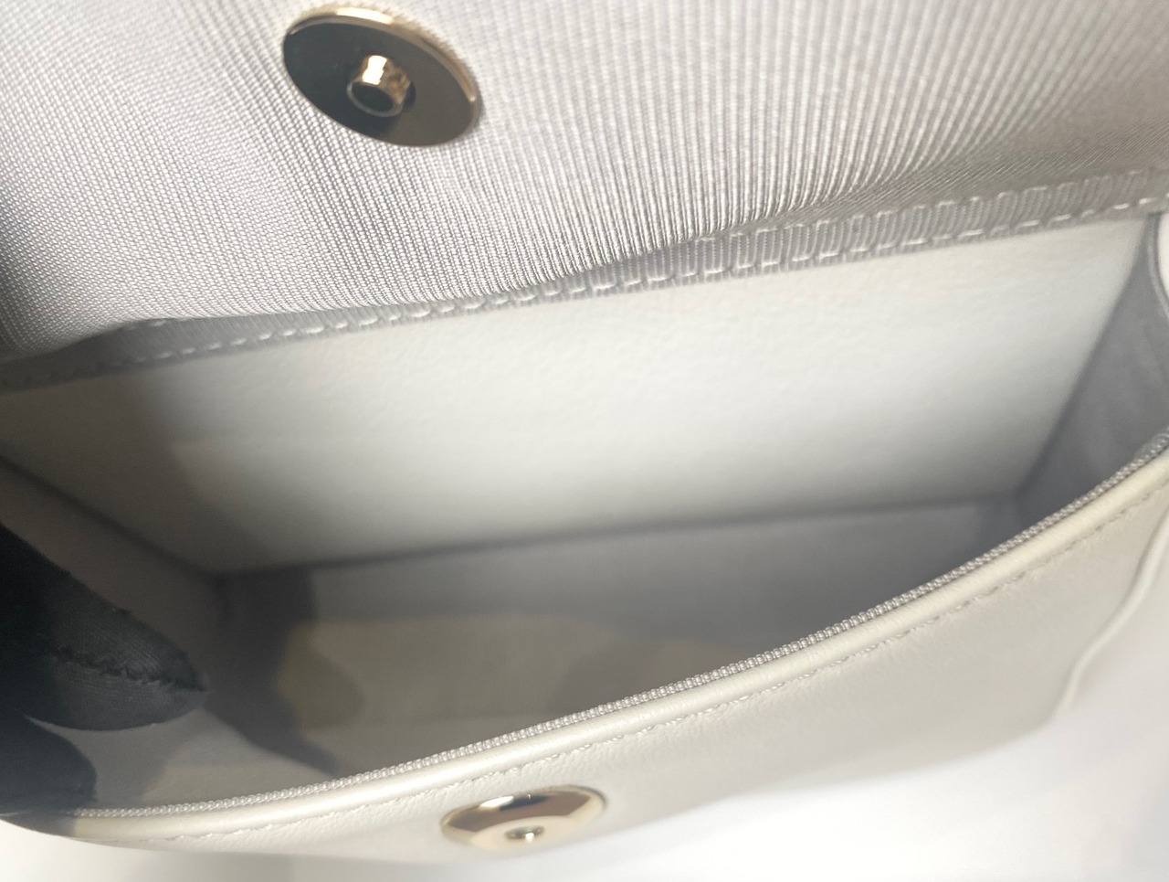 フルラ リュック WB01084-BX2045-1704S