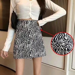 ゼブラ柄ミニタイトスカート