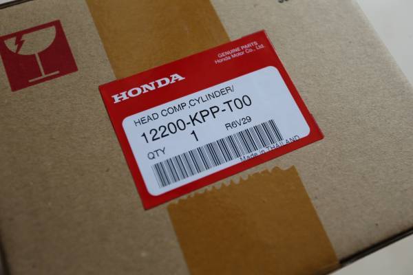 CBR150R（インジェクション型） シリンダー・ヘッド 純正部品 12200