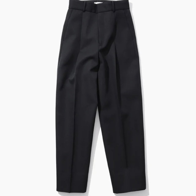 ATON ｜WOOL GABARDINE TAPARED TUCKED PANTS