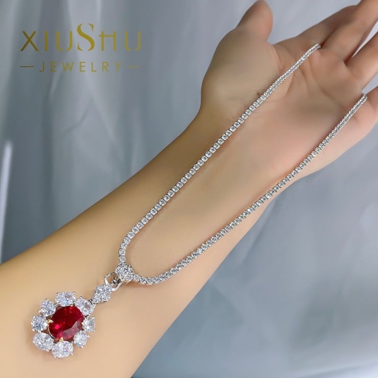 高炭素ダイヤモンド キラキラ ゴージャス ラグジュアリー 合成 万能