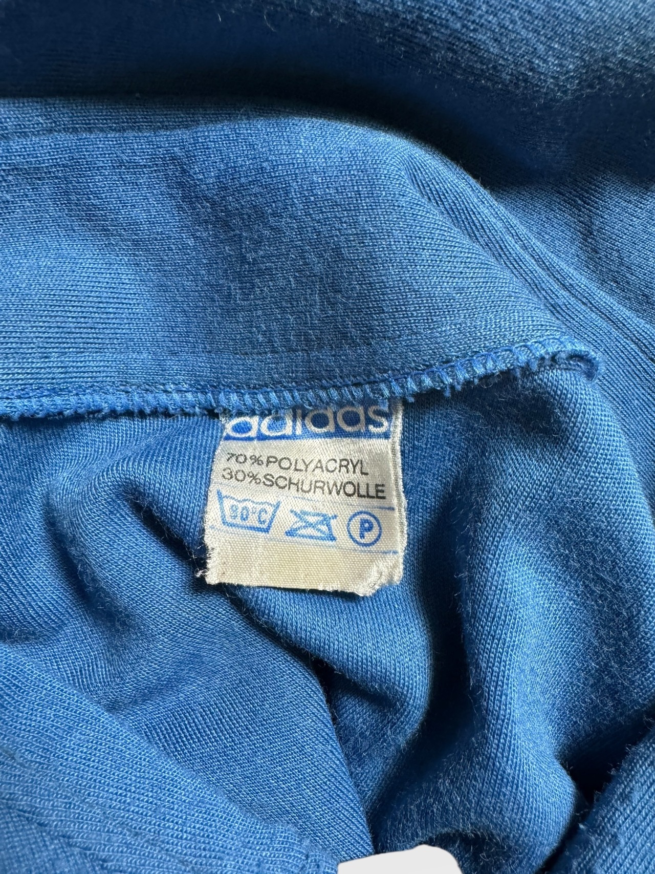 TOP RARE Adidas Made in West Germany “Metal Button”
