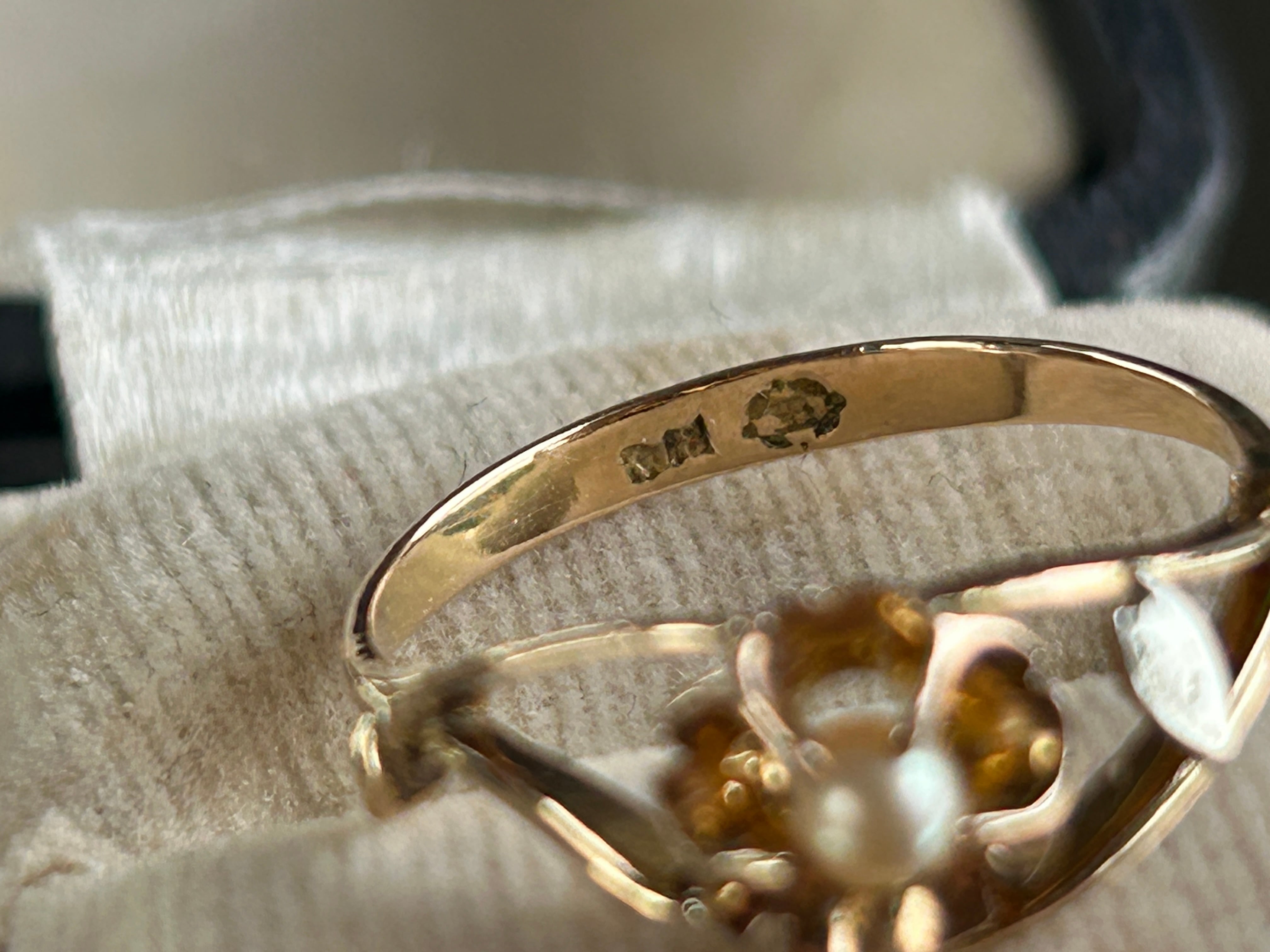 アンティーク　貴重な戦前の桜モチーフリング