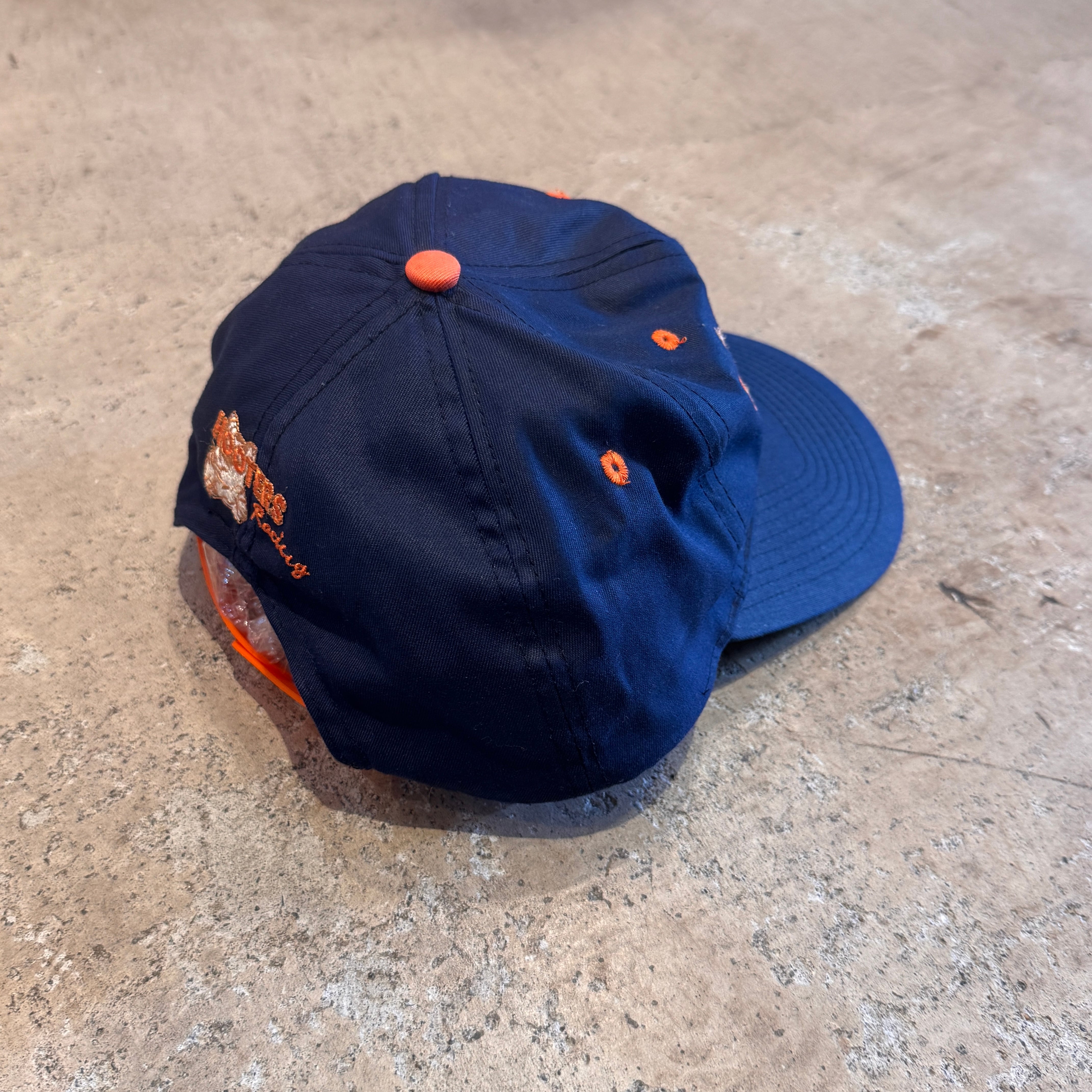 スーパー激レアUSA製デッドストックHOOTERS フーターズトラッカーキャップ HOOTERS CAP NAVY/ORANGE Ⓑ | safarionline