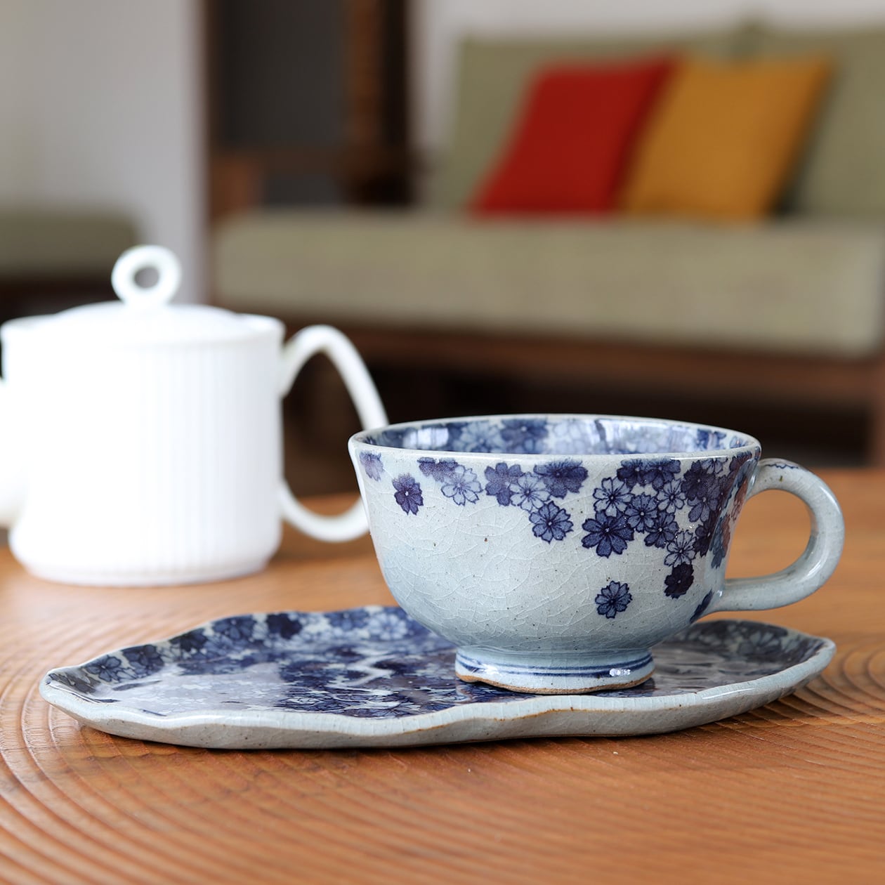 辻修窯 花尽くし モーニング碗皿 超絶技巧（有田焼） | にっこう生活館