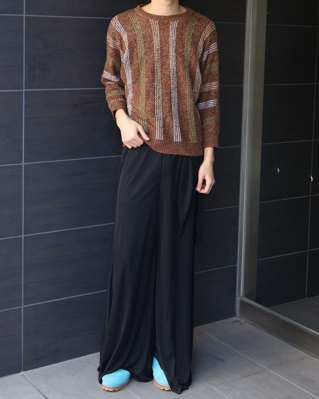 Short length design knit