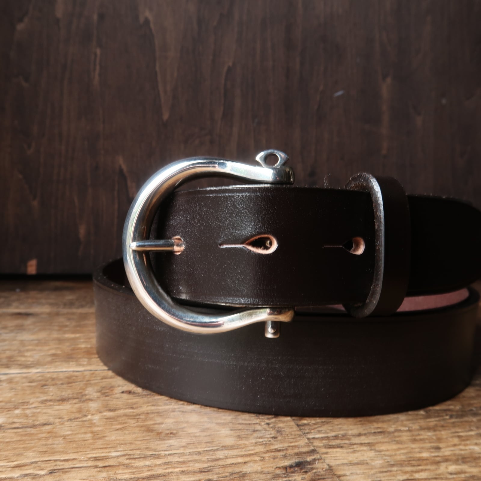 【STERLING SILVER】 SHACKLE BUCKLE 30 BELT　シルバー９２５製シャックルバックル30mmベルト　 UKブライドルレザー一枚革ベルト | ＬＯＮＥＳＯＭＥ． powered by BASE