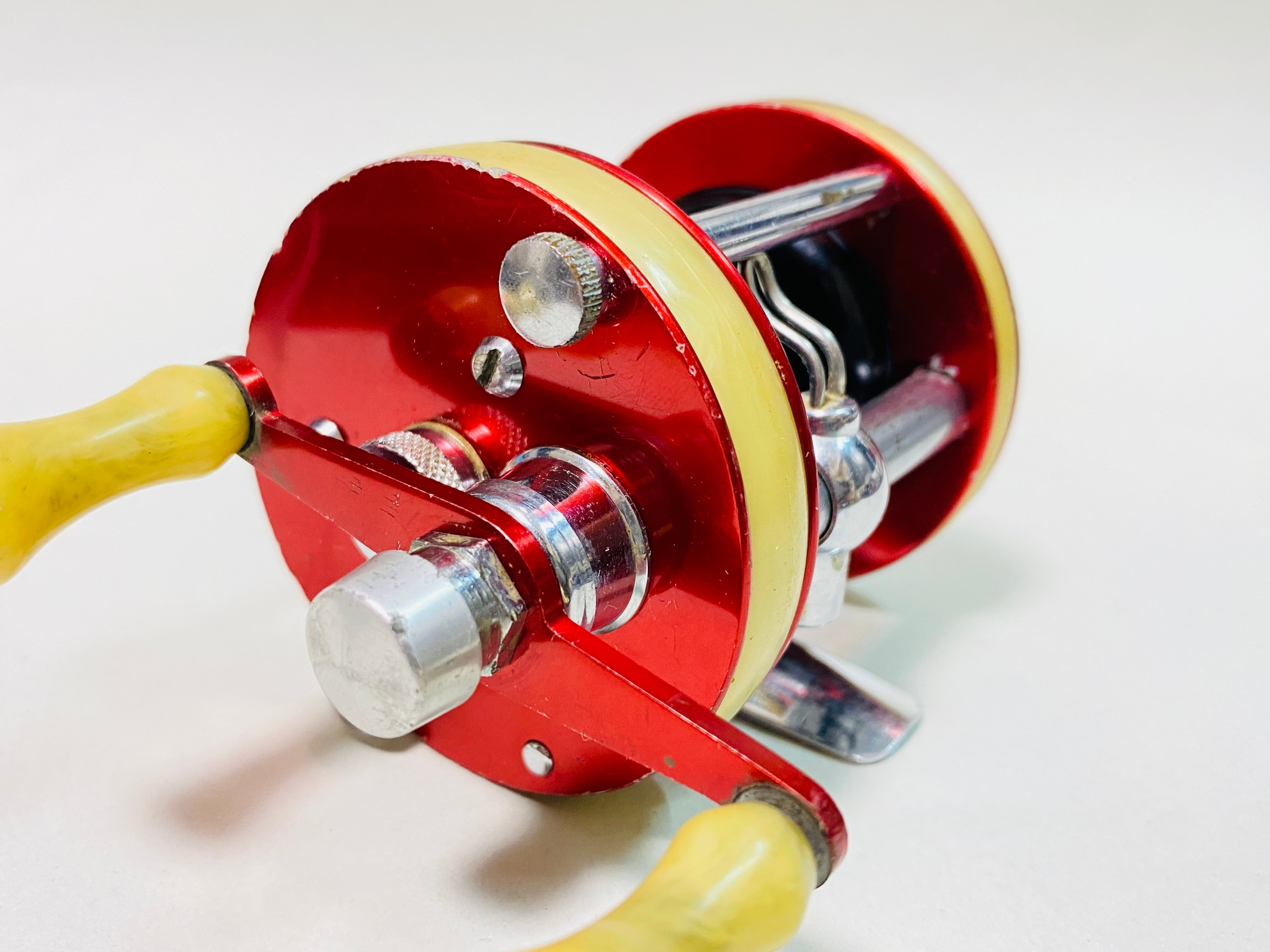 60s Vintage ABU Ambassadeur g2600 [3552] | Tackleshop GTA