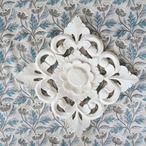 ブロックプリント生地【50cm単位】インド綿  片耳ボーダー付き 花柄 グレー×くすみブルー #20240-GR1