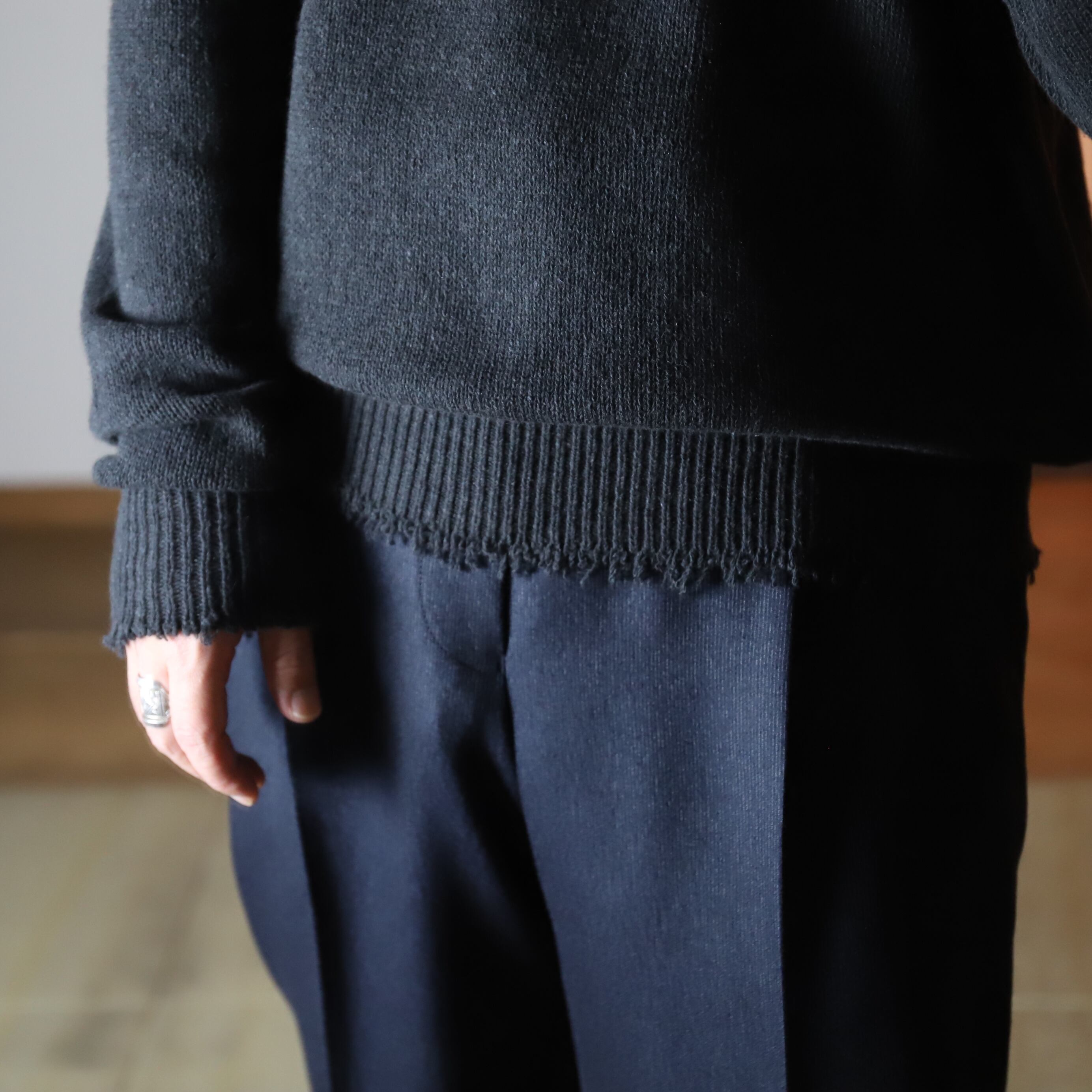 MAATEE&SONS / CASHEMERE/SABLE/MINK LOOSE V SWEATER | TIBETAN MARKET