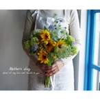 母の日に（5月発送分）：季節のおまかせ花束L