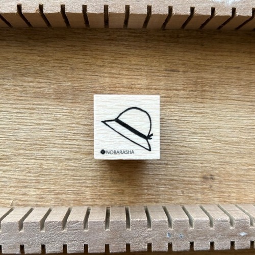 野ばら社図案のはんこ・帽子｜STP-1059