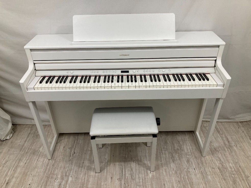 23918[中古電子ピアノ] ローランド　HP704WH　2021年製