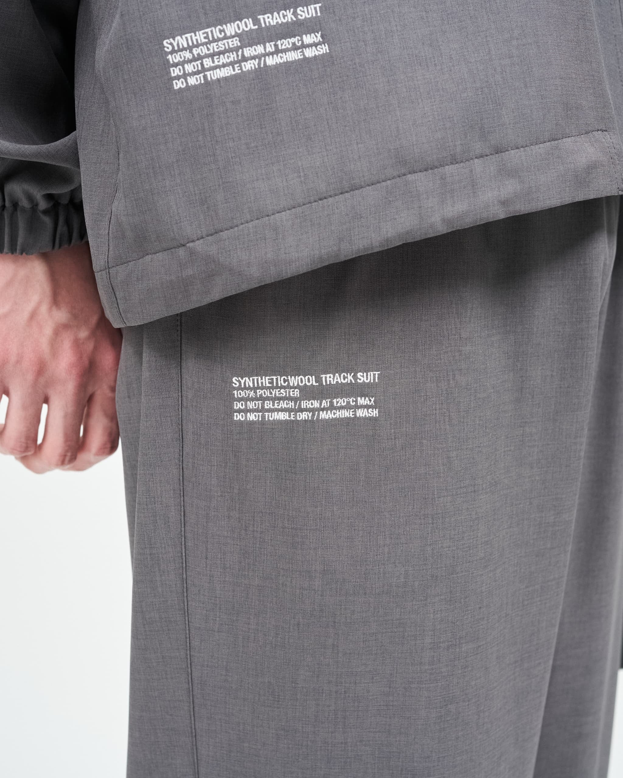 ReFresh!Service.｜SYNTHETIC WOOL TRACK SUIT | 眠家オンラインストア