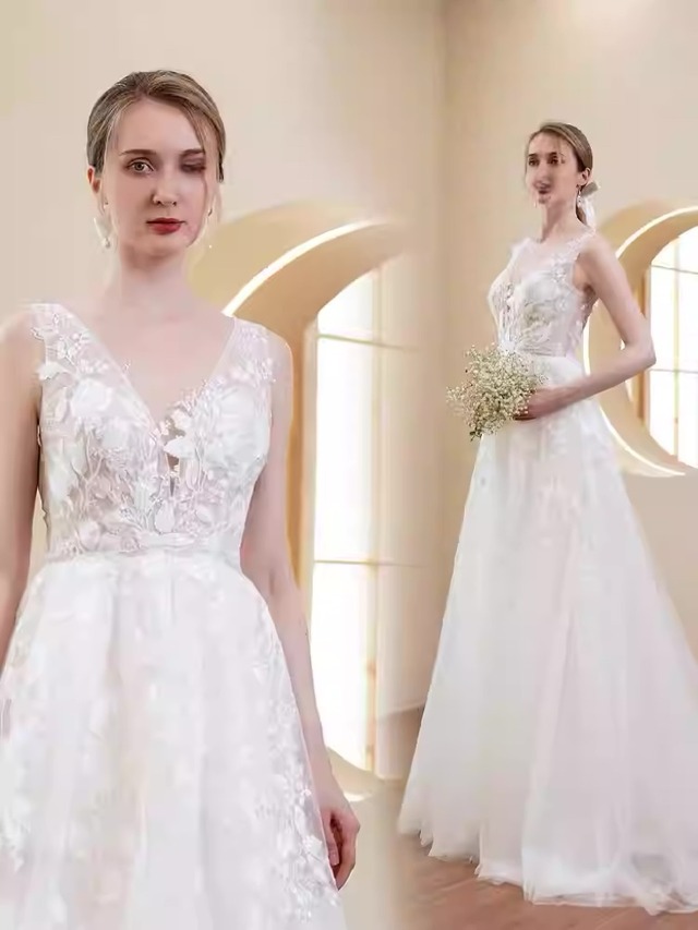 二次会用 ウェディングドレス レース Vネック ロング丈 | URARA BRIDES