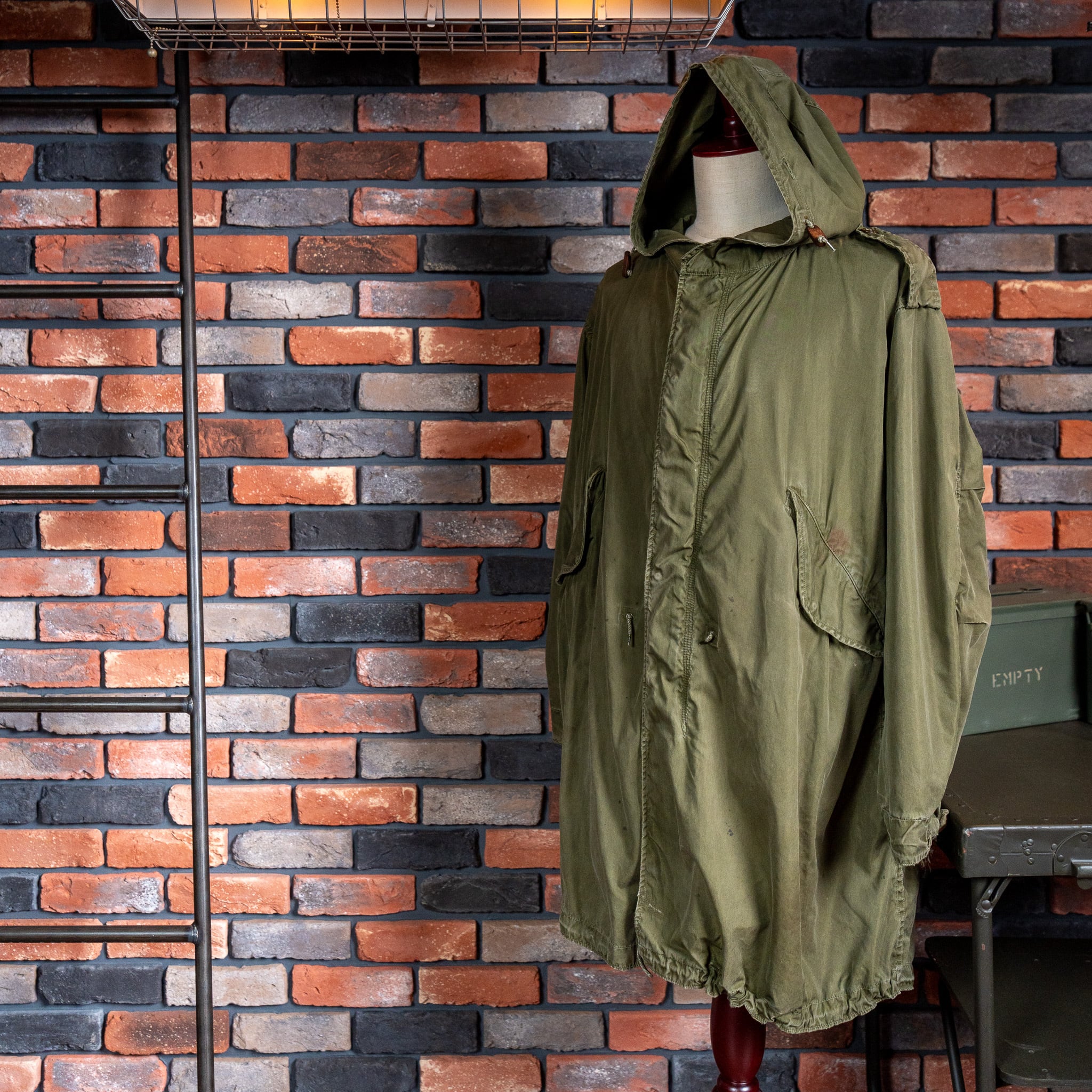 MEDIUM】Aluminum Zipper U.S.Army M-51 Field Parka Shell アメリカ軍