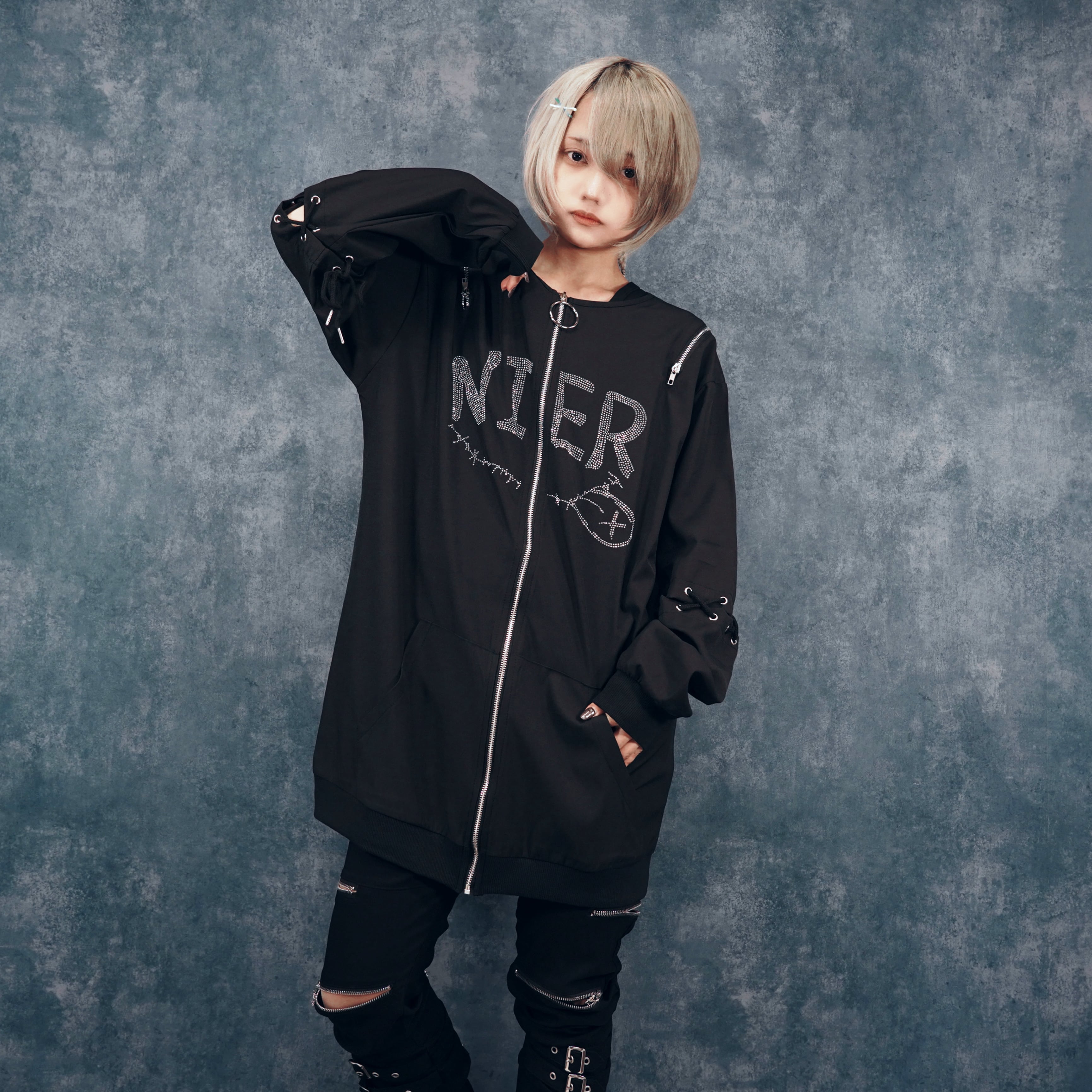 12/13日目玉大特価60%OFF】STONE LOGO 3WAY-STYLE BLACK UNISEX ZIP