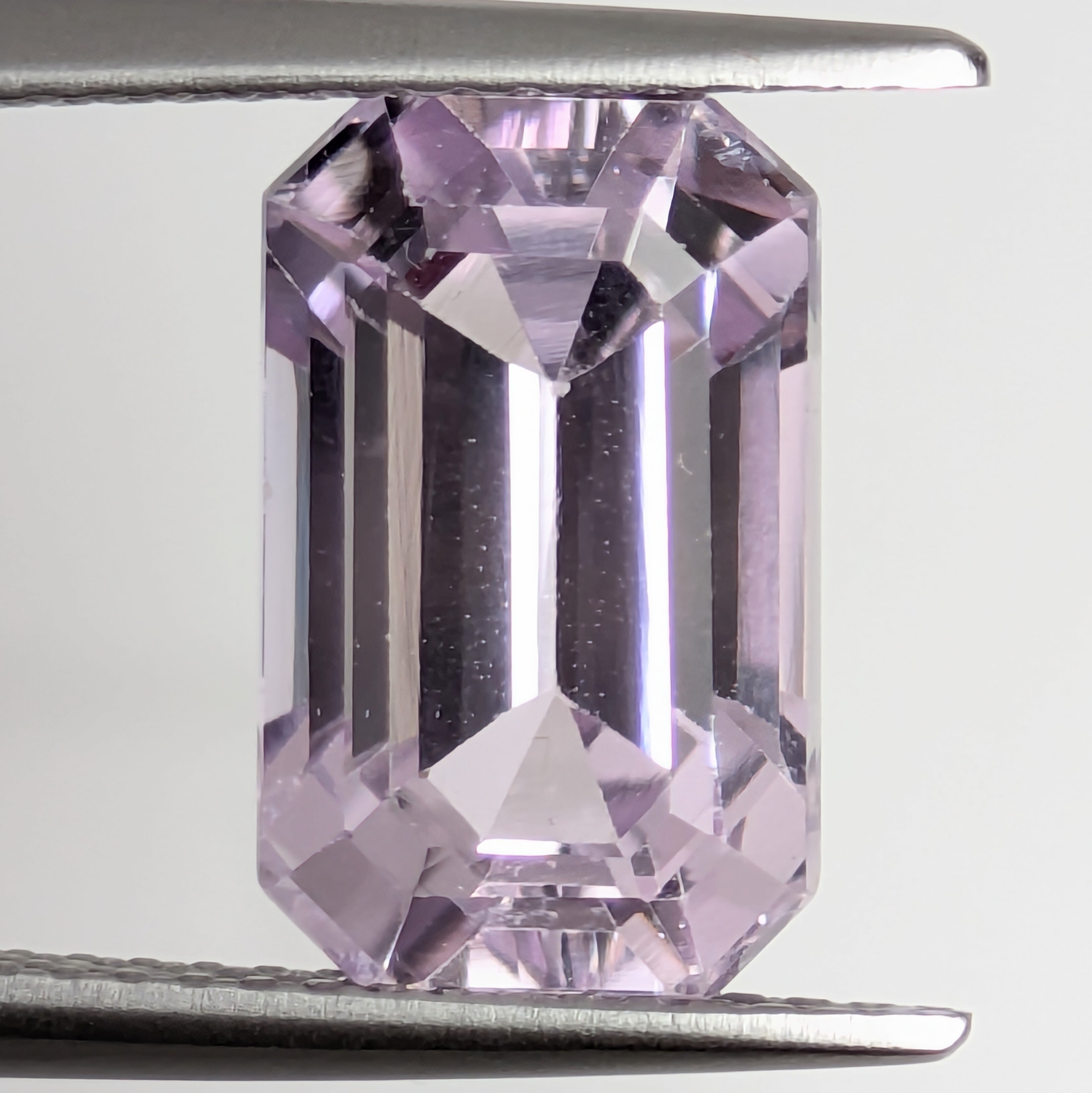 クンツァイトルース パキスタン産【5.60ct】PRO209464 | Gem's Subculture