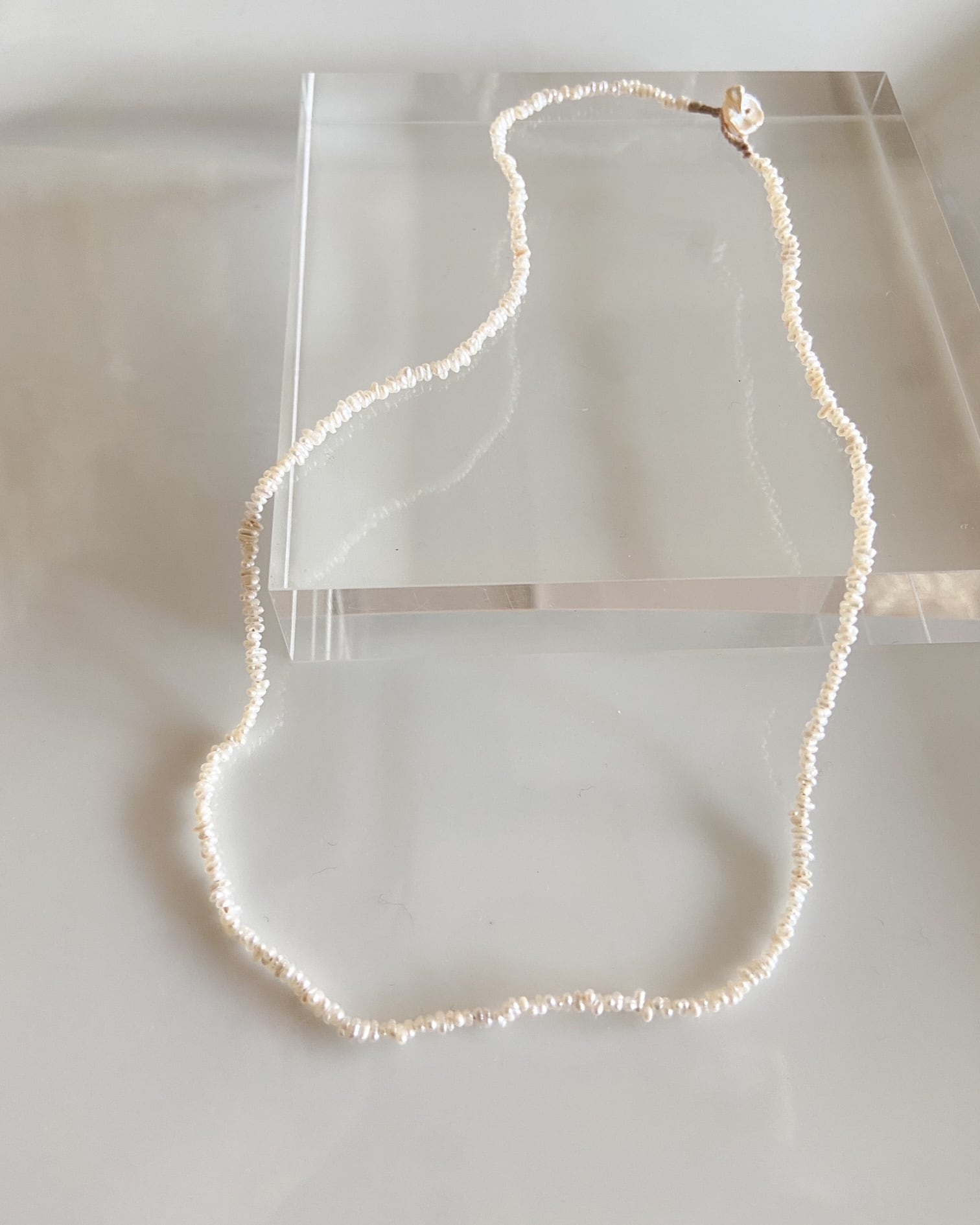 art jewelry marble 小粒パールネックレス