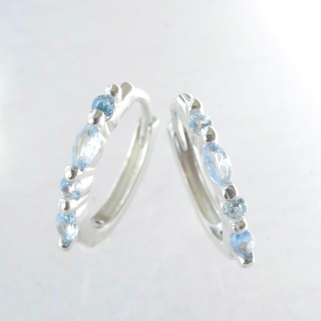 《涼しげブルー×透明感》アクアマリンワンタッチフープピアス/イヤリング シルバーS925 アイスブルー　夏アクセサリー