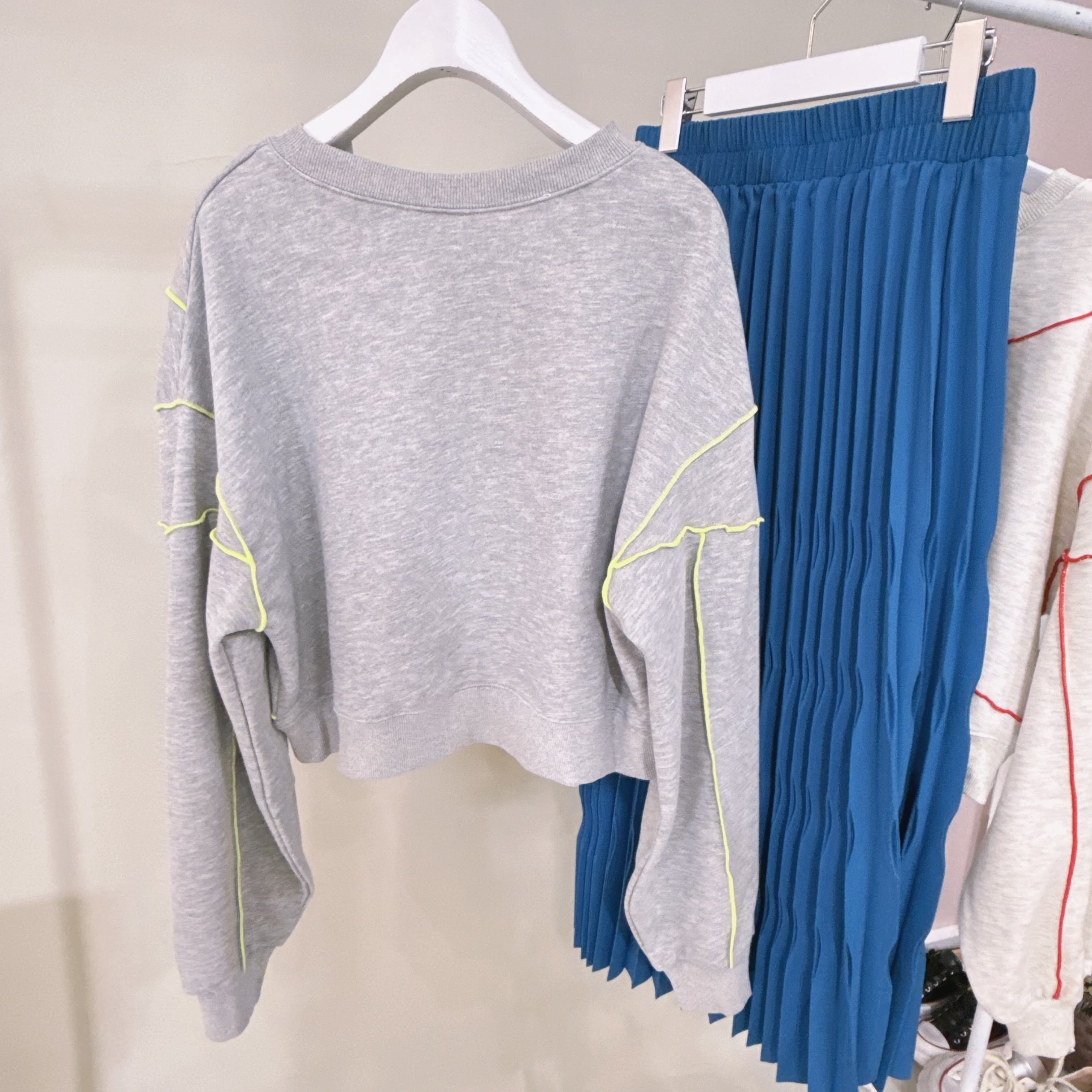 切り替えカットソー　トレーナータイプ　６９００➕tax