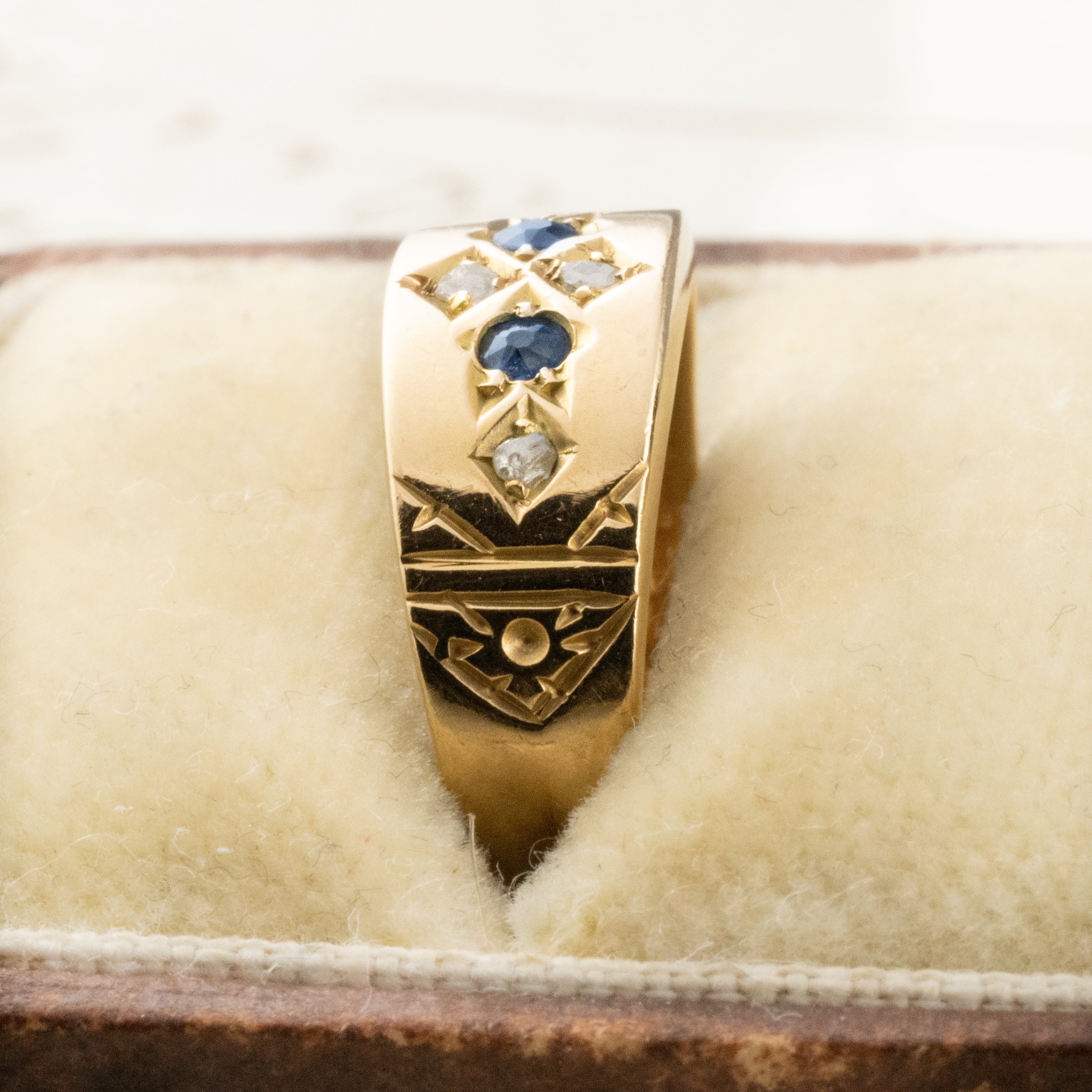 イギリス アンティーク リング 1899 K18 ダイヤ サファイヤ