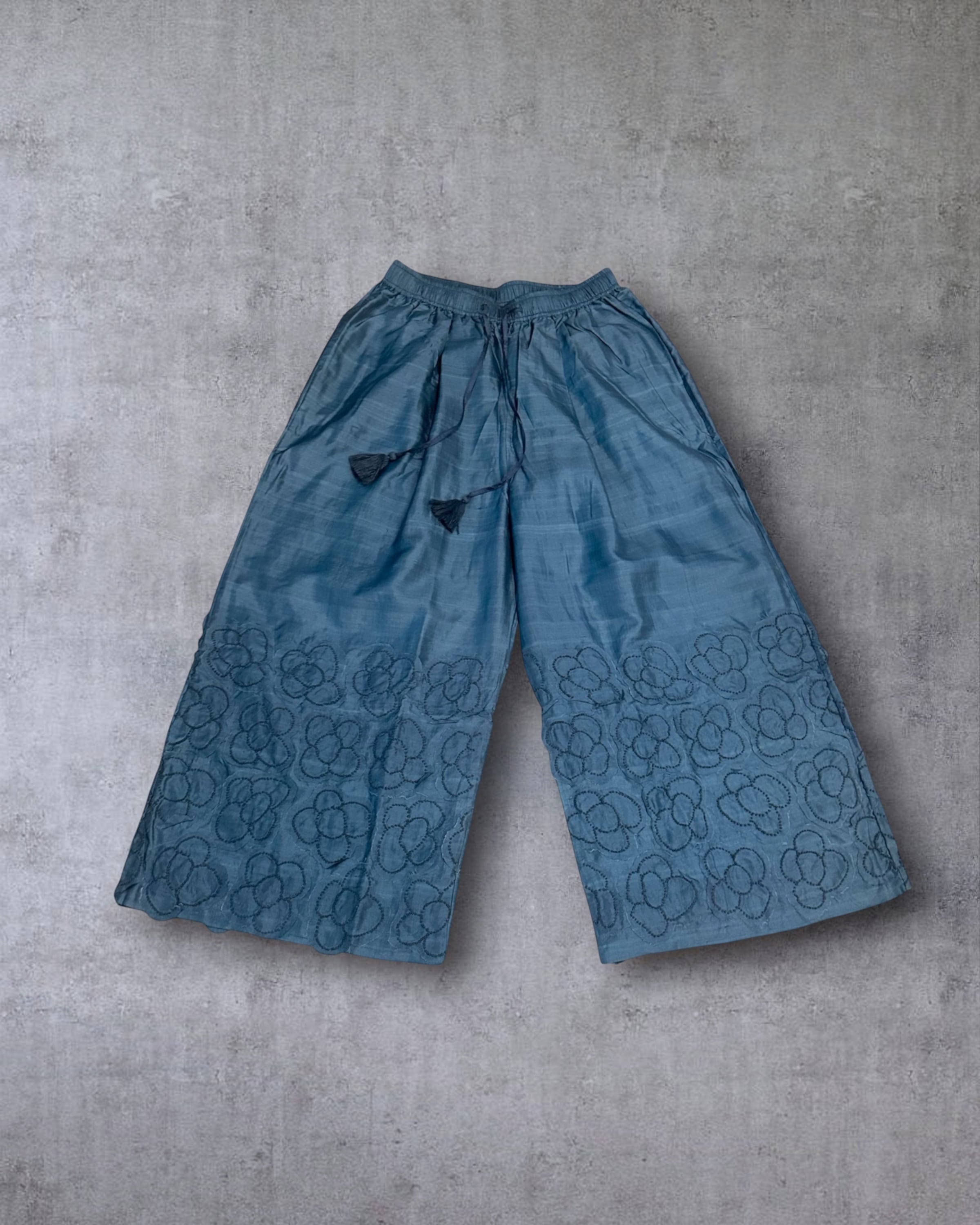 BUNON　Khadi Silk Flower Tuck Pants(Blue Mirage)