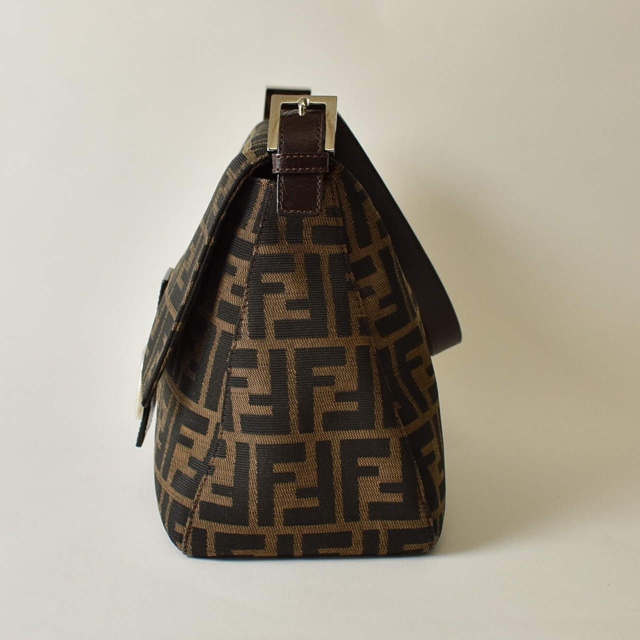 FENDI フェンディ ズッカ マンマバケット キャンバス×レザー ワンショルダー ショルダーバッグ 26325