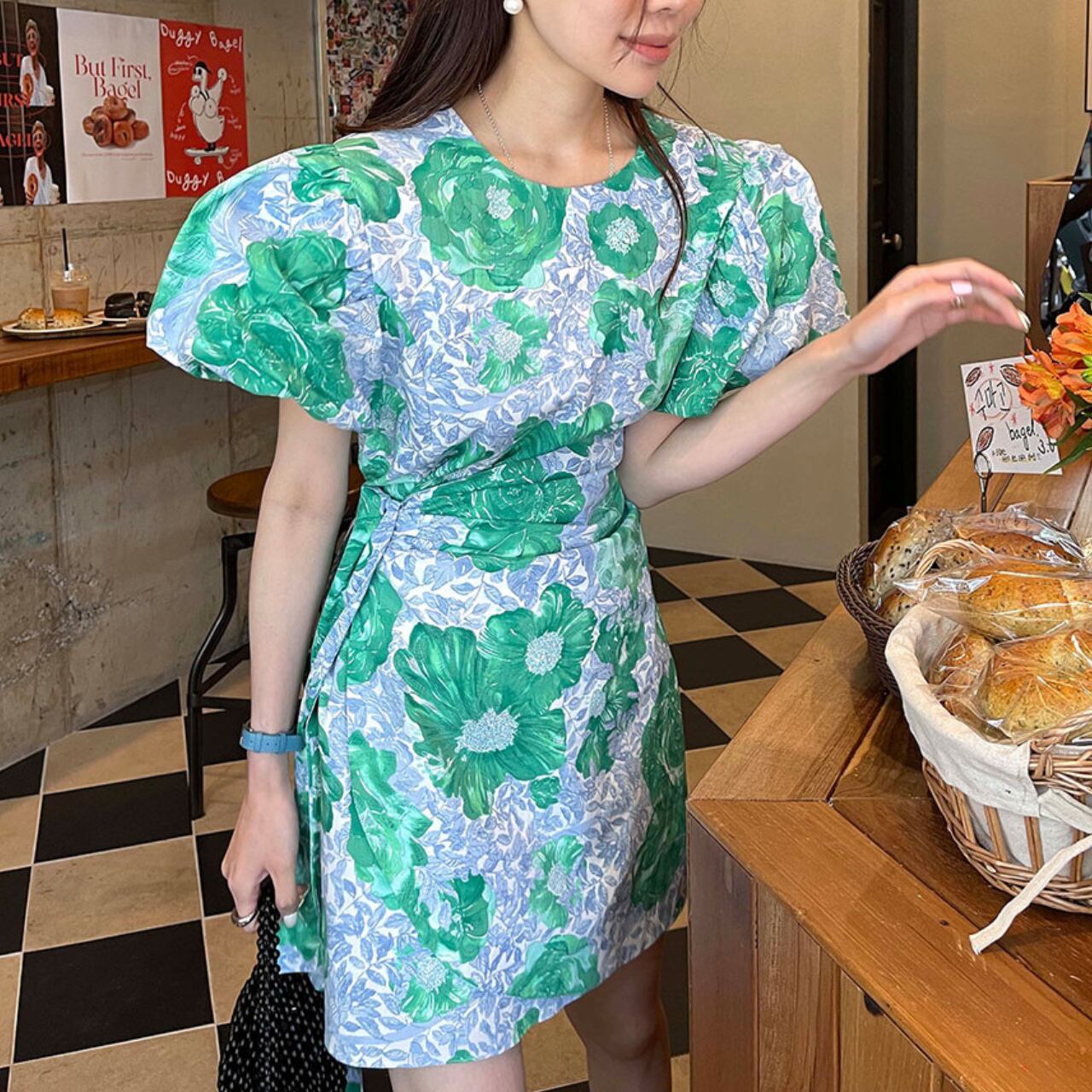 ランタンスリーブ フラワーミニワンピース A4271