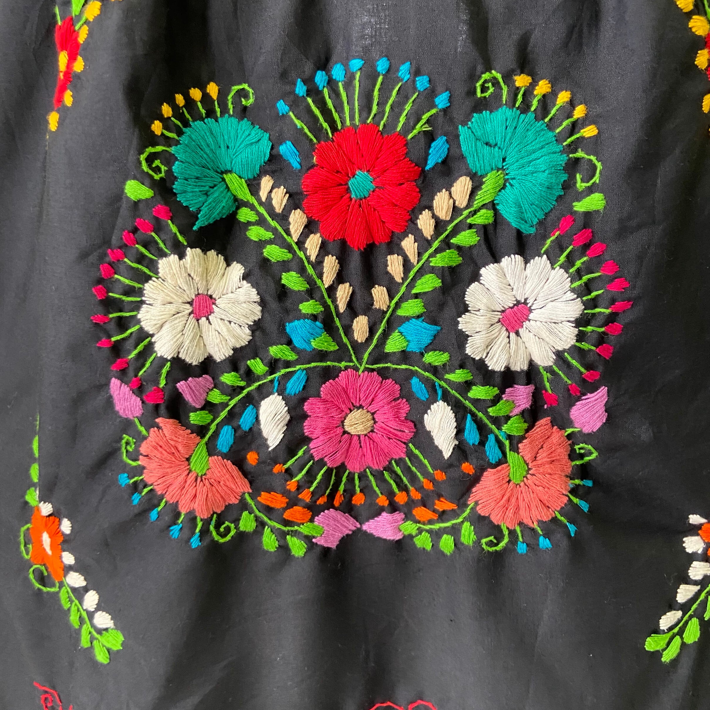 大人サイズ 】メキシカン刺繍 ワンピース コットン 生成り 首元赤刺繍  