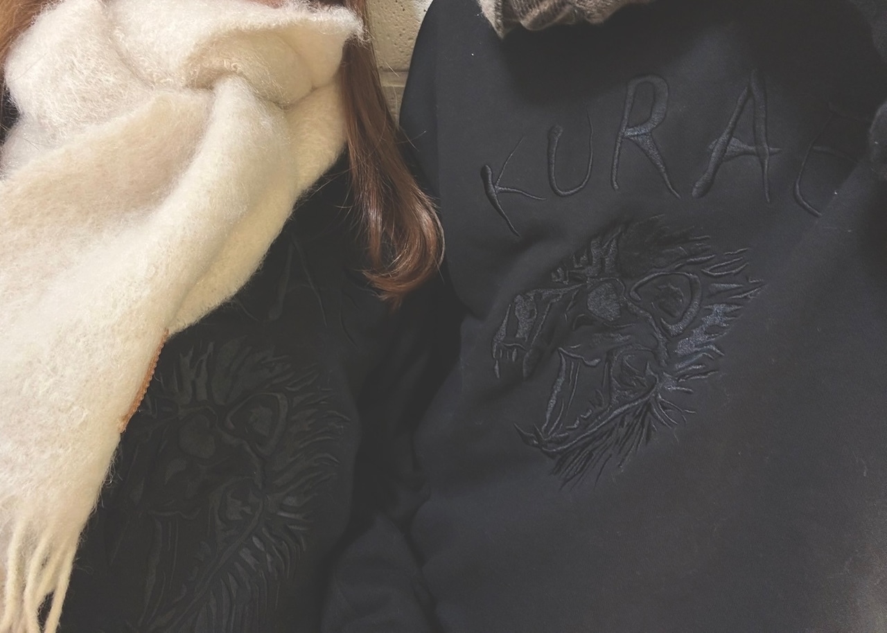 KURAE刺繍スウェット 12.7オンス ヘヴィーウェイト クルーネック Black