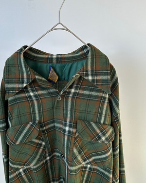 -Pendleton- Vintage 70s L Board Shirt made in USA