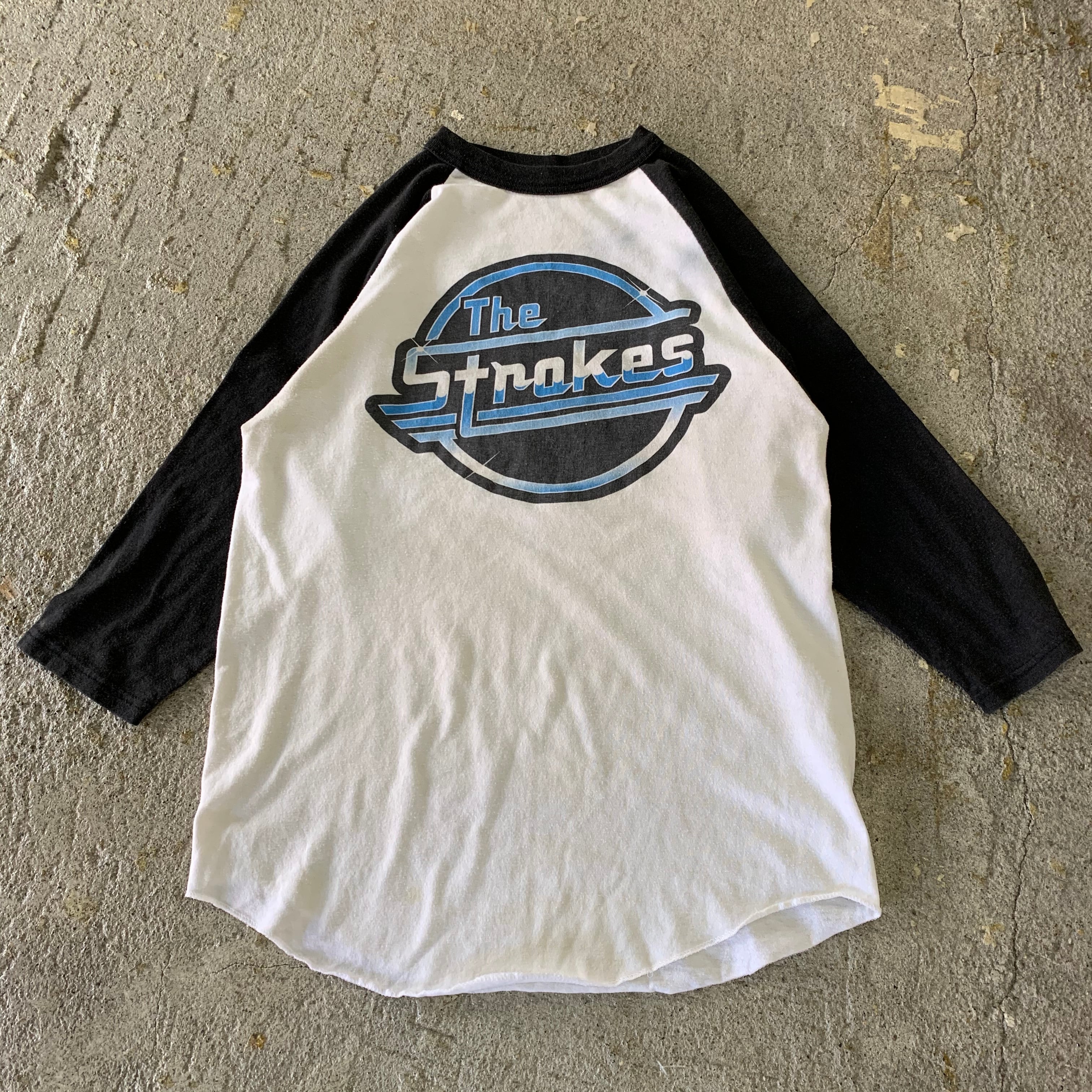 00s the strokes raglan sleeve T-shirt | What’z up powered by BASE