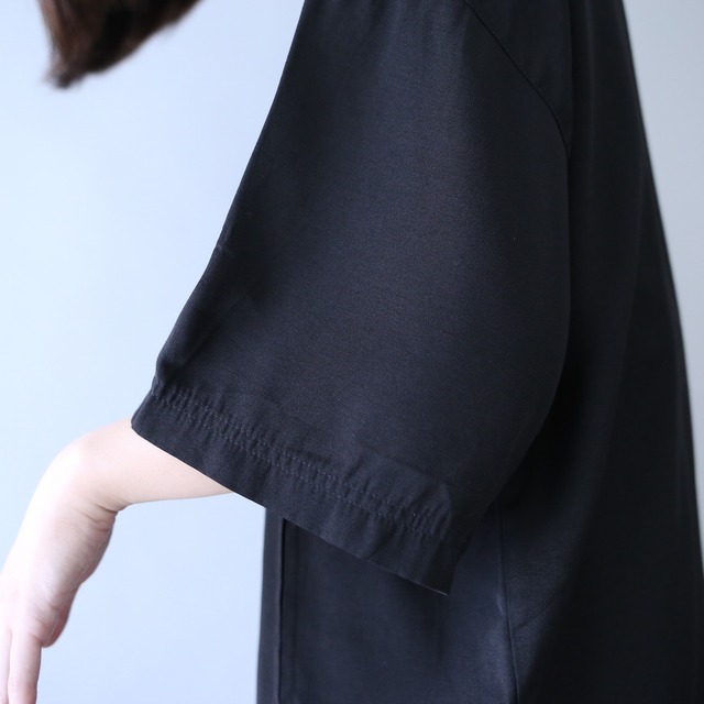 "刺繍" fly-front minimal design gold top button over silhouette h/s shirt