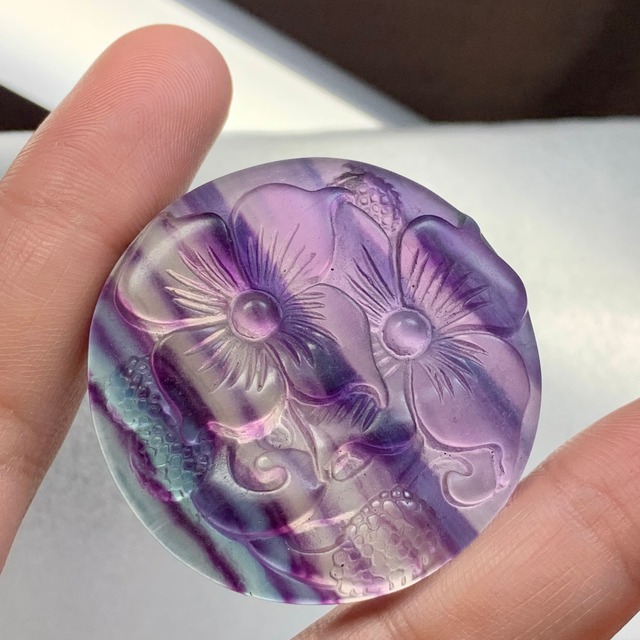 2.穴有☆フローライト花・ペンダントトップ