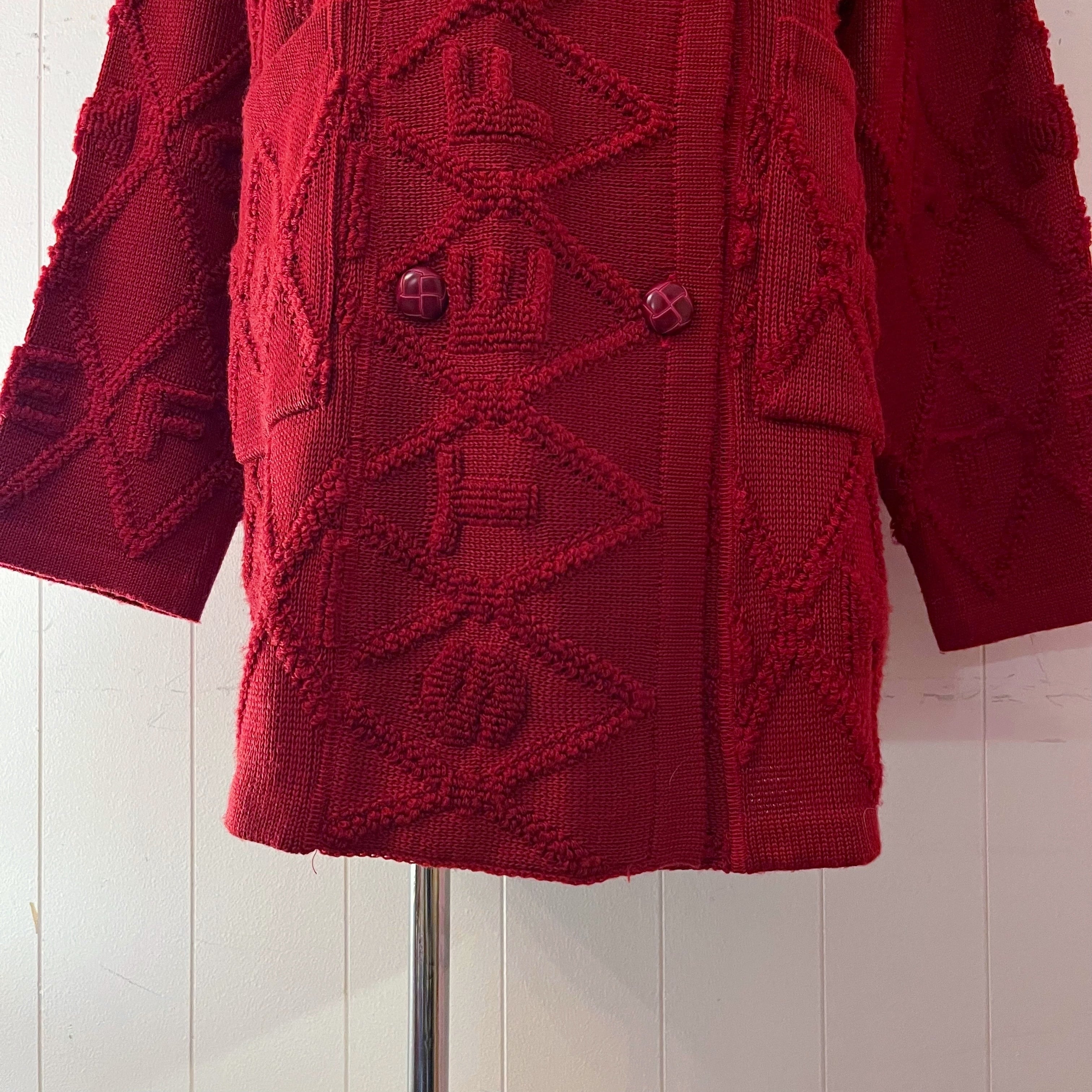 red diamond pattern double button knit