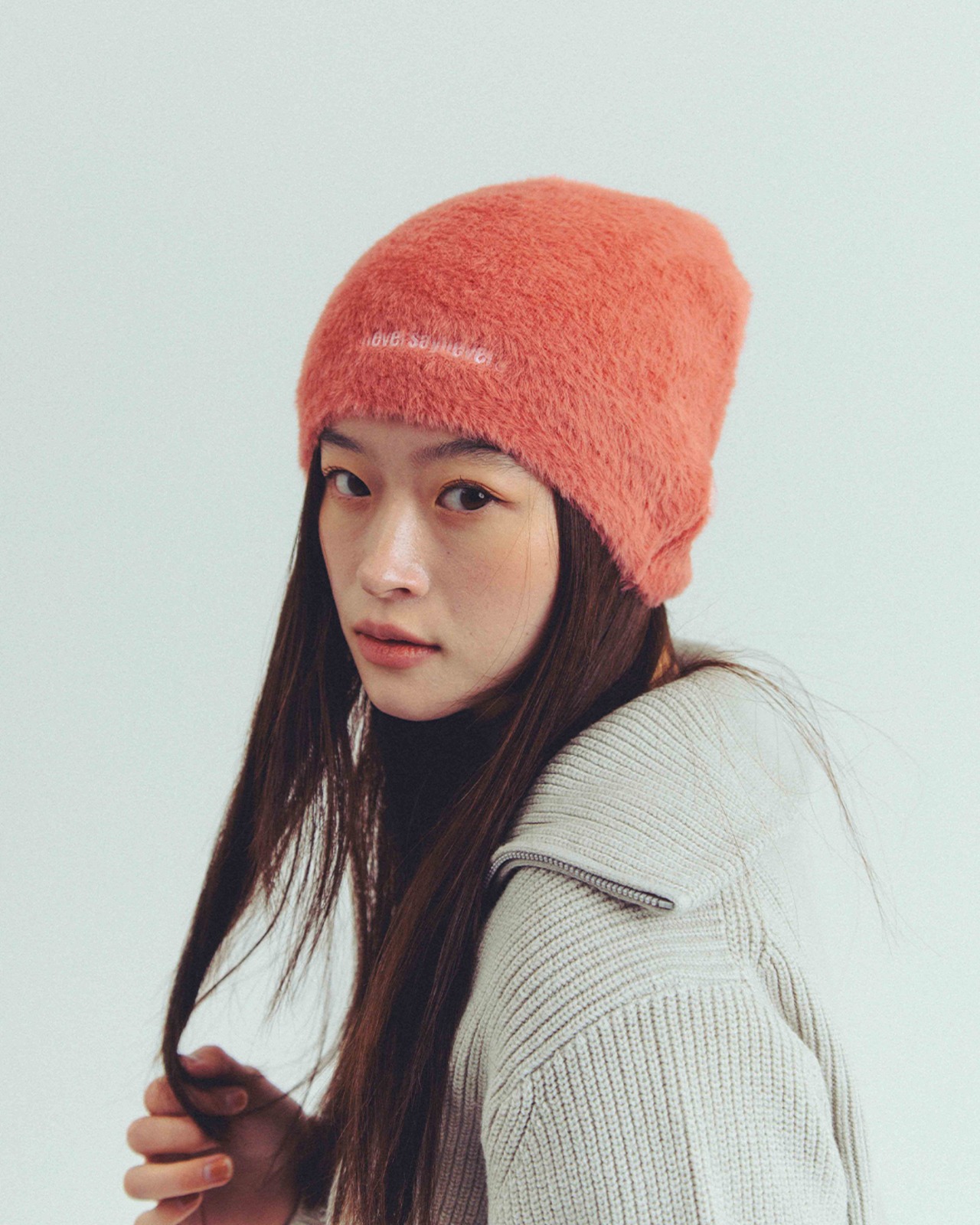 NSN shaggy beanie -pink-