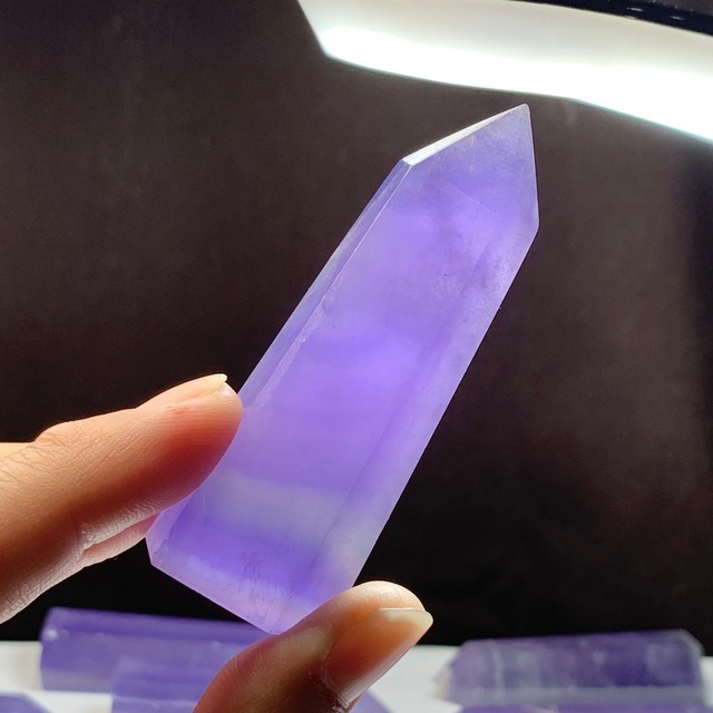 6.希少カラー・すみれ色フローライトポイント