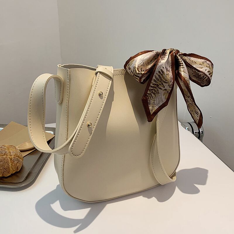 メッセンジャーバッグ Tiancai_Wing_Bag17011569769