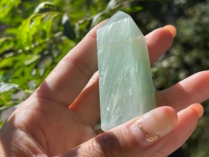 ピスタチオカルサイト　M (B)