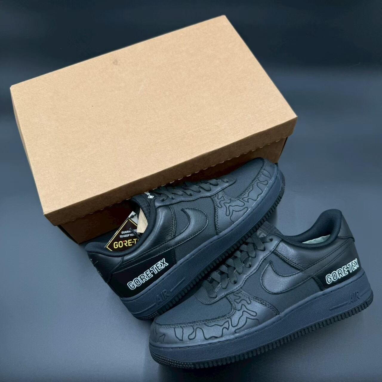 Nike Air Force 1 low GORE-TEX UNRELEASED SALESMANS SAMPLE BLACK