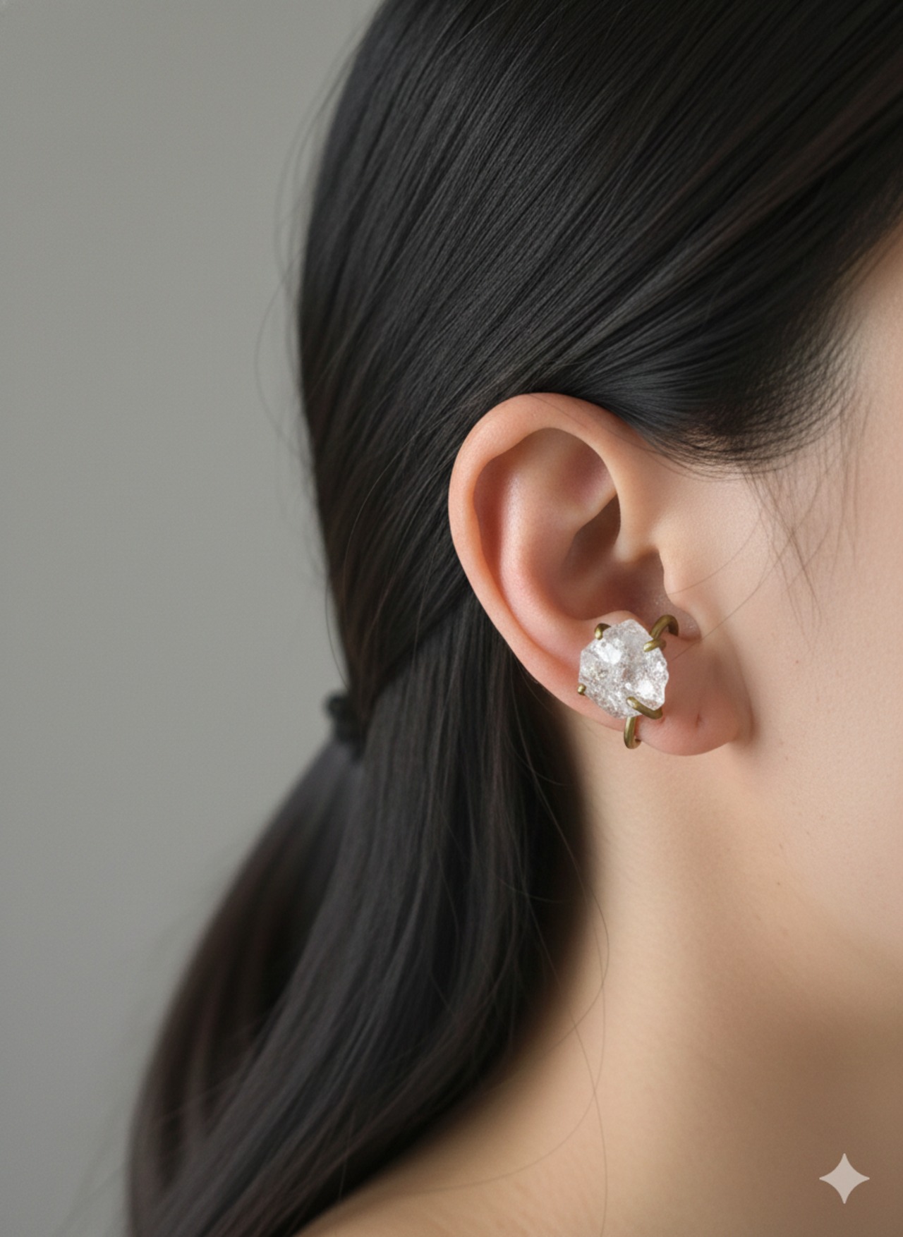 ハーキマークォーツの真鍮イヤーカフ　