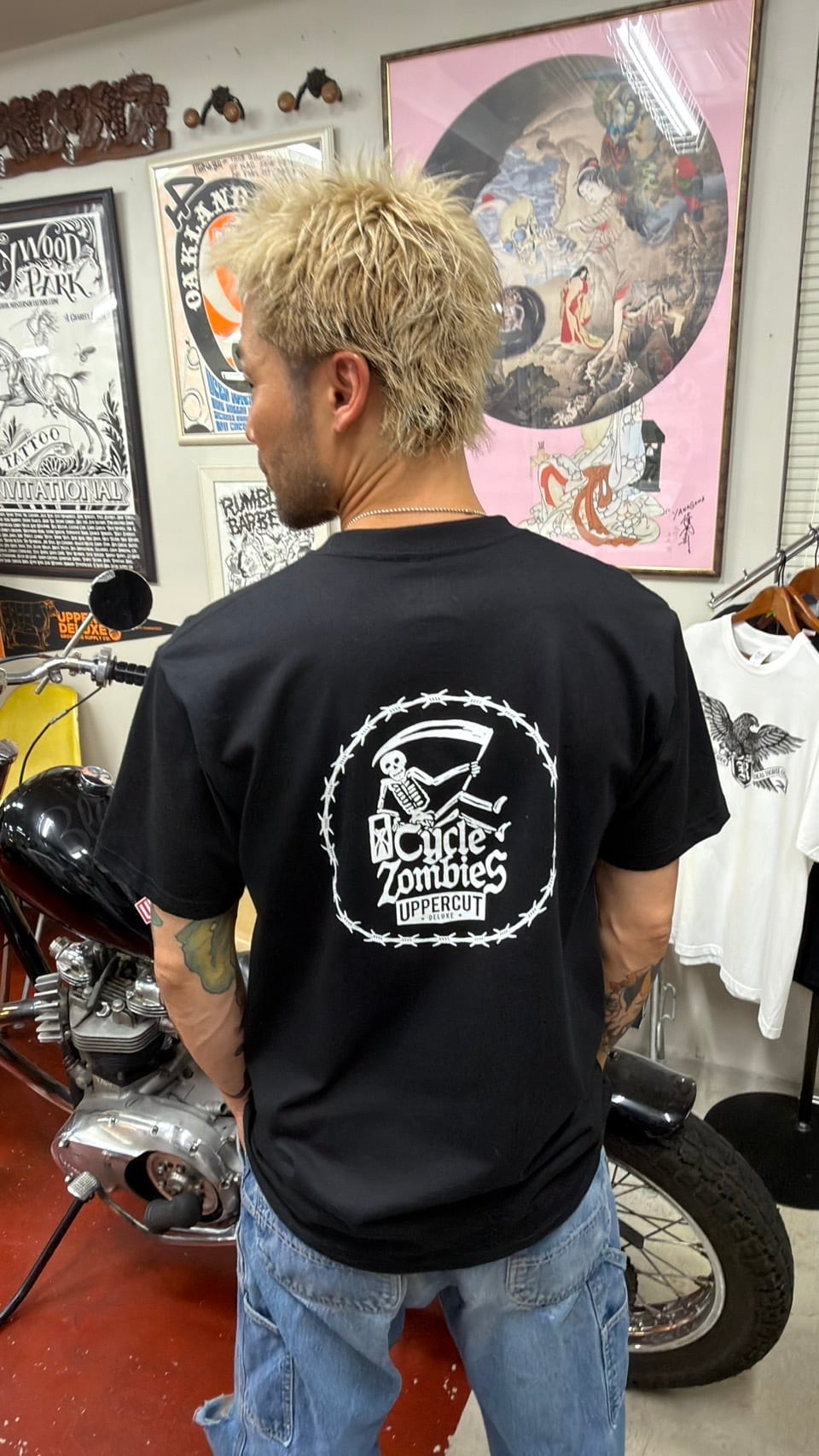 UPPERCUT DELUXE 限定 CYCLE ZONBIES Tシャツブラック各サイズ UPPERCUT DELUXE 限定 CYCLE ZONBIES Tシャツブラック各サイズ